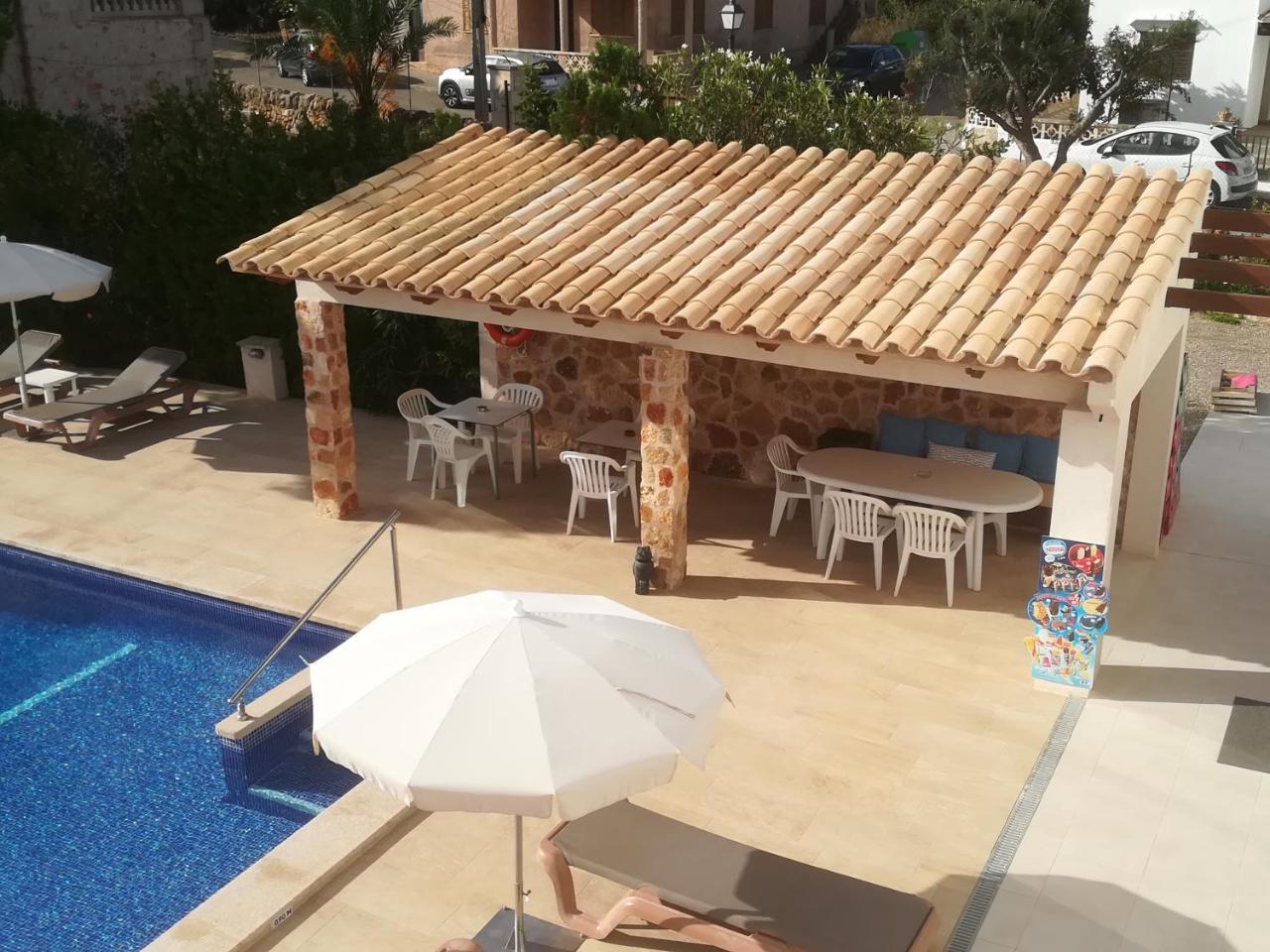 Apartamentos Villa Primera Cala Figuera  Exterior photo